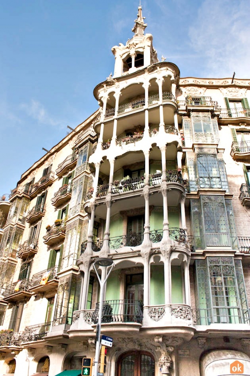 В конце девятнадцатого века , во время Всемирной выставки в 1888 году , Барселона была городом в полном расцвете , и ее архитектура пережила лучший период в своей истории